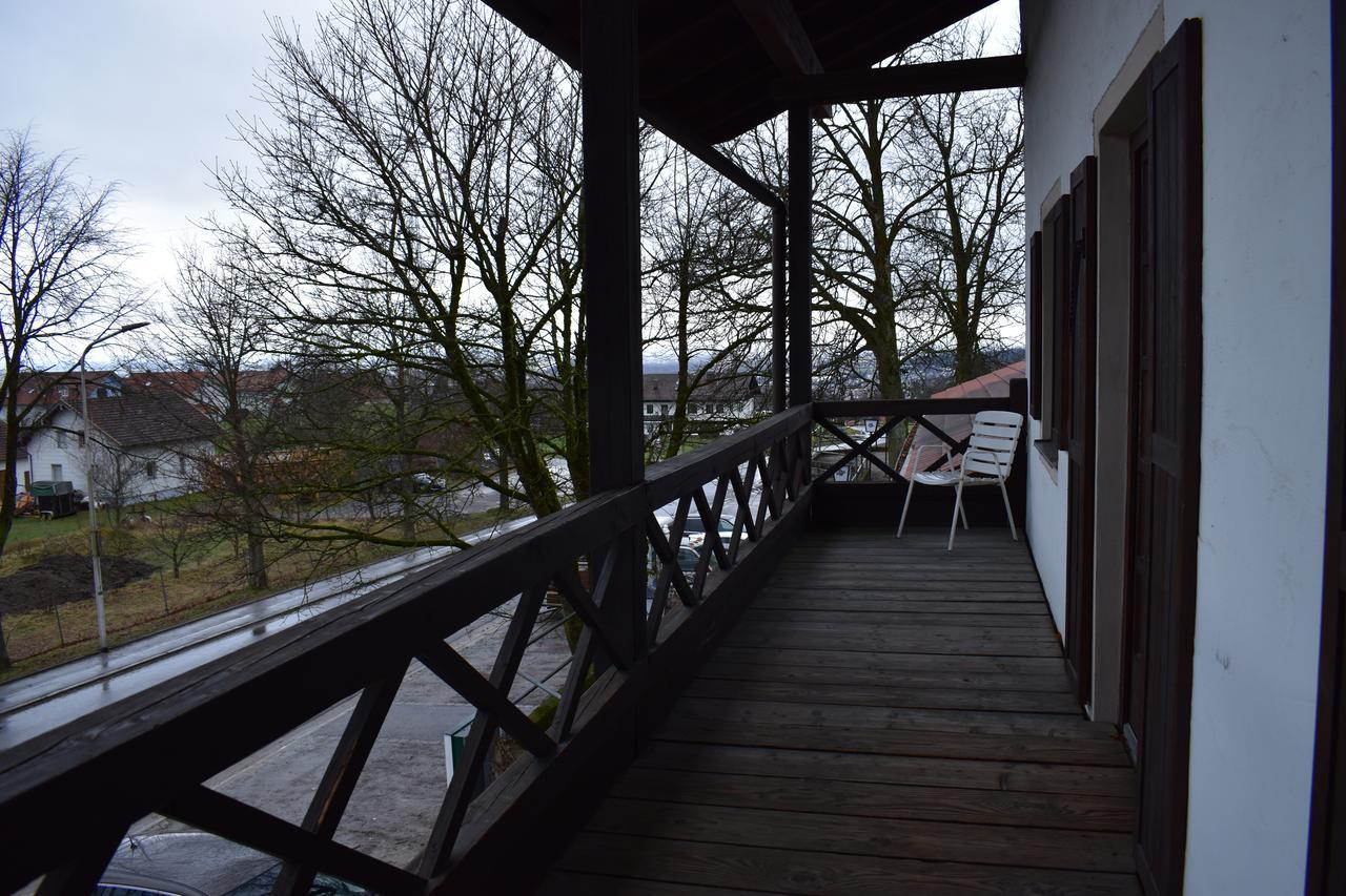 Beim Krahwirt Hotel Deggendorf Exterior photo